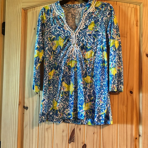 Lilly Pulitzer Tops - Lilly Pulitzer Zest for Life Women's Top
